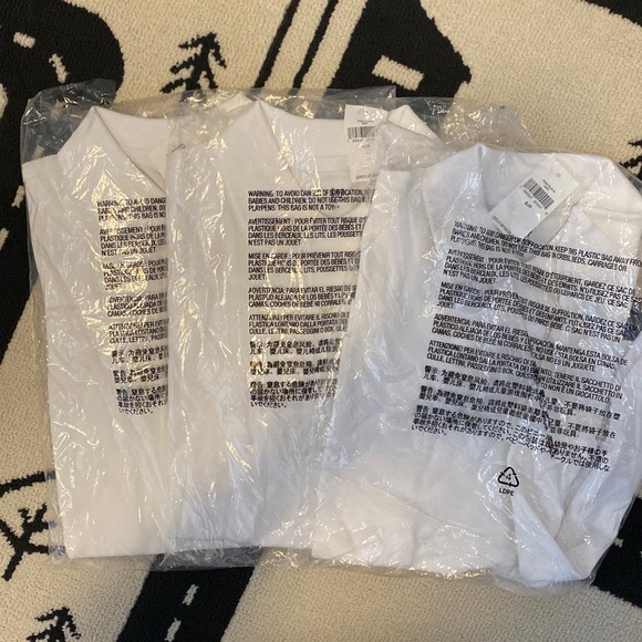 Gap Kids 100% Organic Cotton Uniform Polo Shirt - Picture 3 of 3